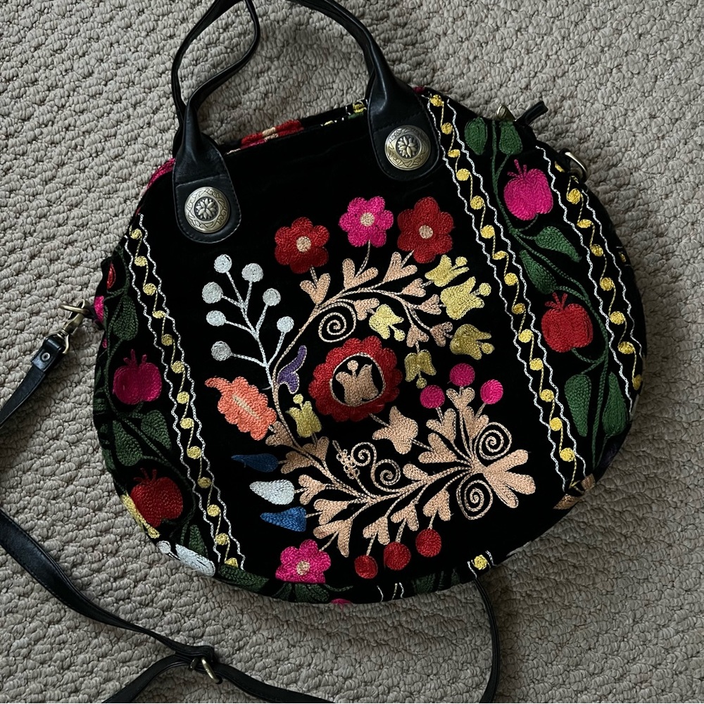 Absolutely GORGEOUS Embroidered Colorful Bag - Picture 1 of 14